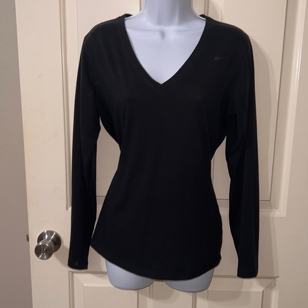 Long sleeve Nike shirt - Picture 1 of 10